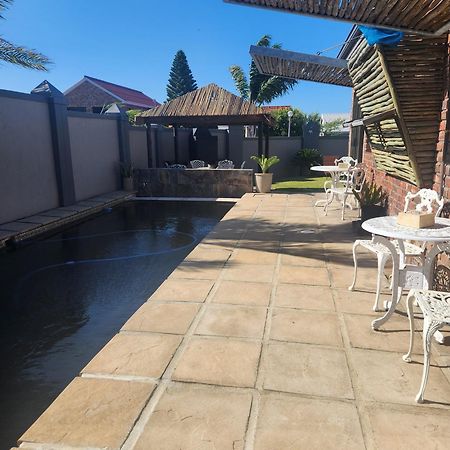 The Wooden Leg Guesthouse Kleinmond Bagian luar foto