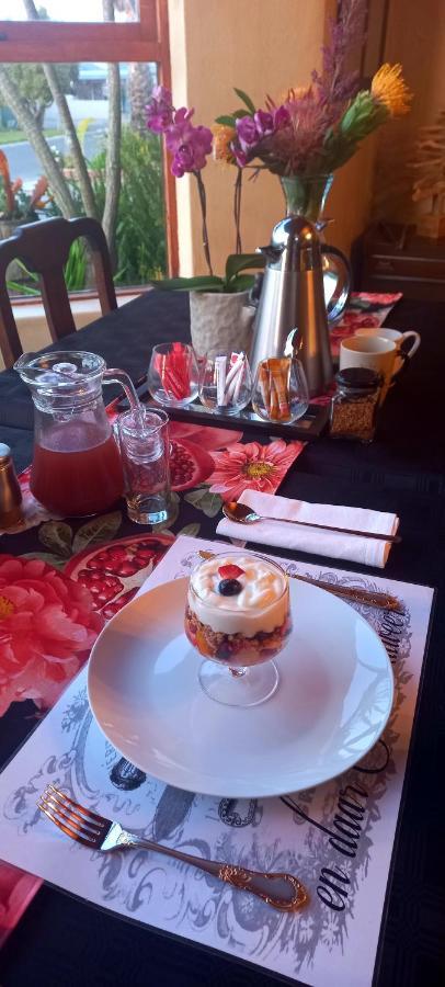The Wooden Leg Guesthouse Kleinmond Bagian luar foto