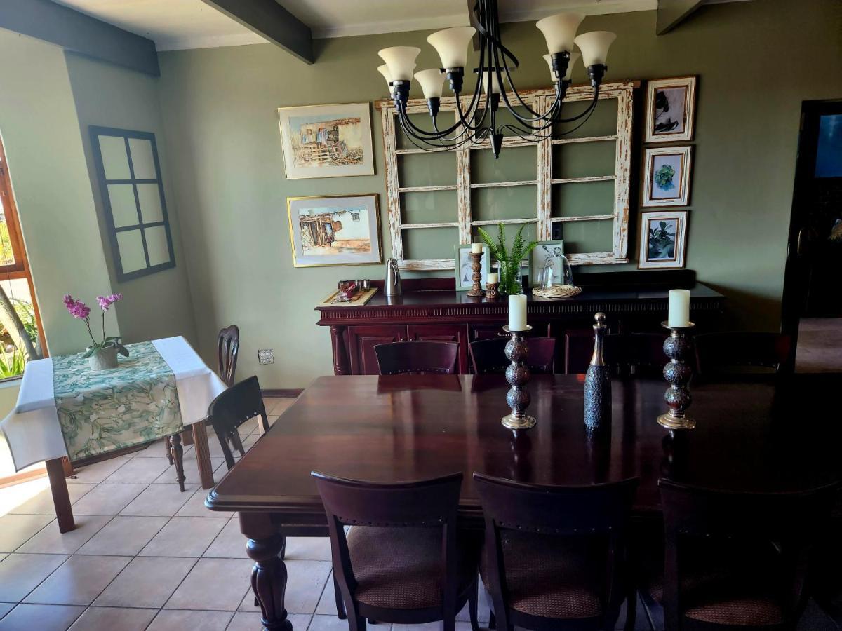 The Wooden Leg Guesthouse Kleinmond Bagian luar foto