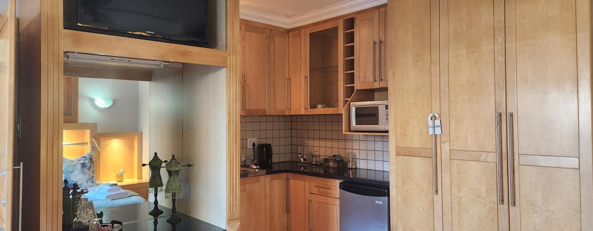 The Wooden Leg Guesthouse Kleinmond Bagian luar foto