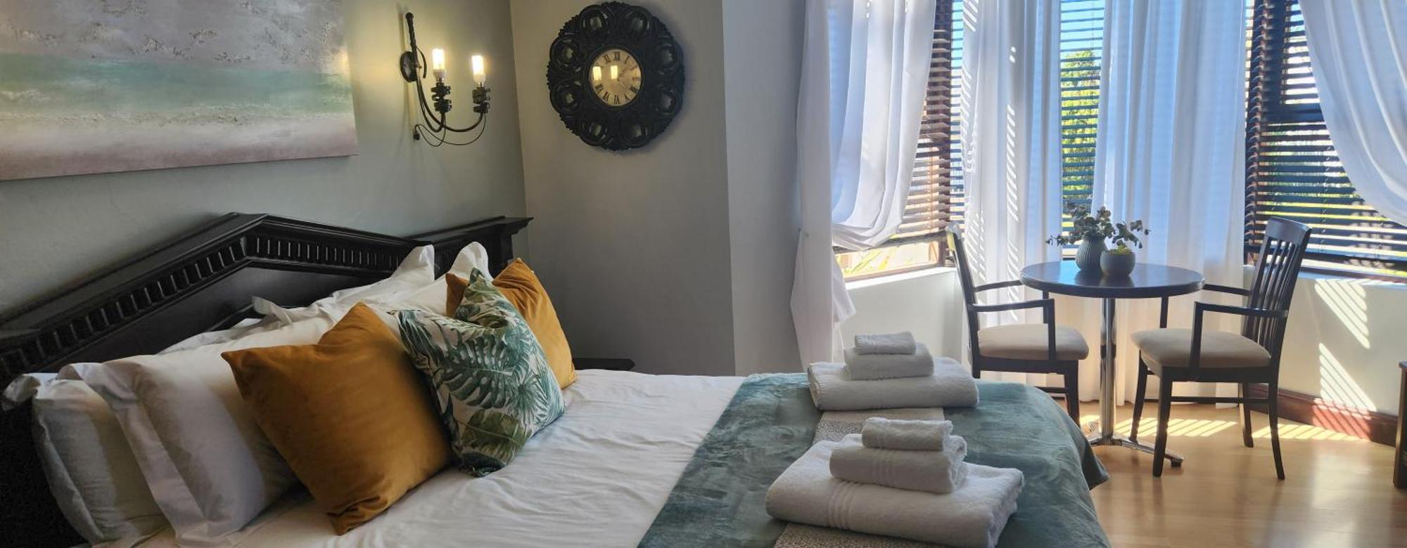 The Wooden Leg Guesthouse Kleinmond Bagian luar foto